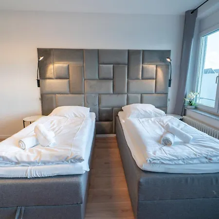 Range - 2 - Kueche - Wlan - Netflix - Balkon - 1-6 Personen Apartment *