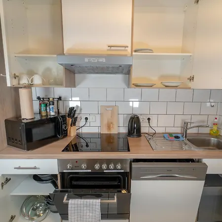 Range - 2 - Kueche - Wlan - Netflix - Balkon - 1-6 Personen *